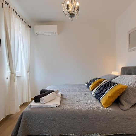 Apartments Dream In Arena 1 Pula Center Free Parking Luaran gambar