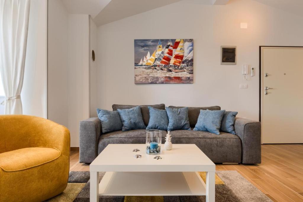 Apartments Dream In Arena 1 Pula Center Free Parking Luaran gambar