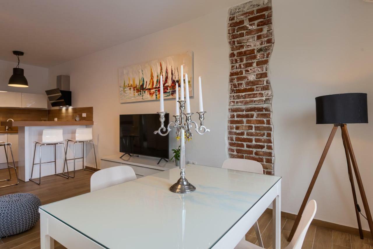 Apartments Dream In Arena 1 Pula Center Free Parking Luaran gambar